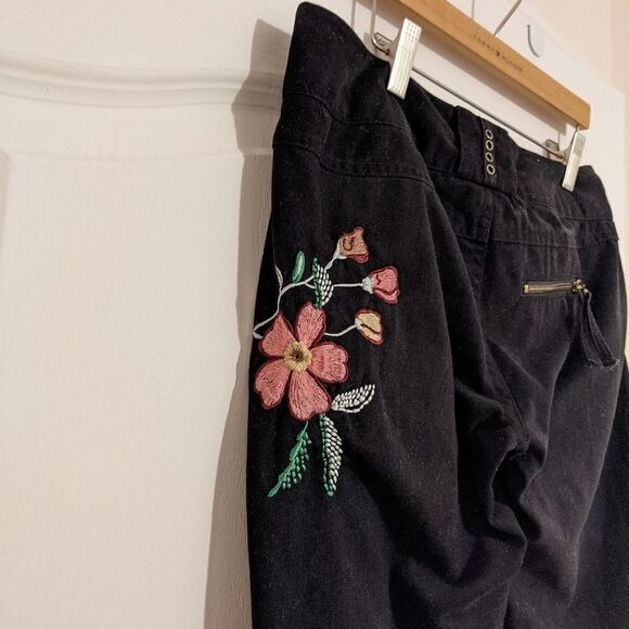 VINTAGE Venus Embroidered flared black pants cotton size 2 A3 - Picture 3 of 12